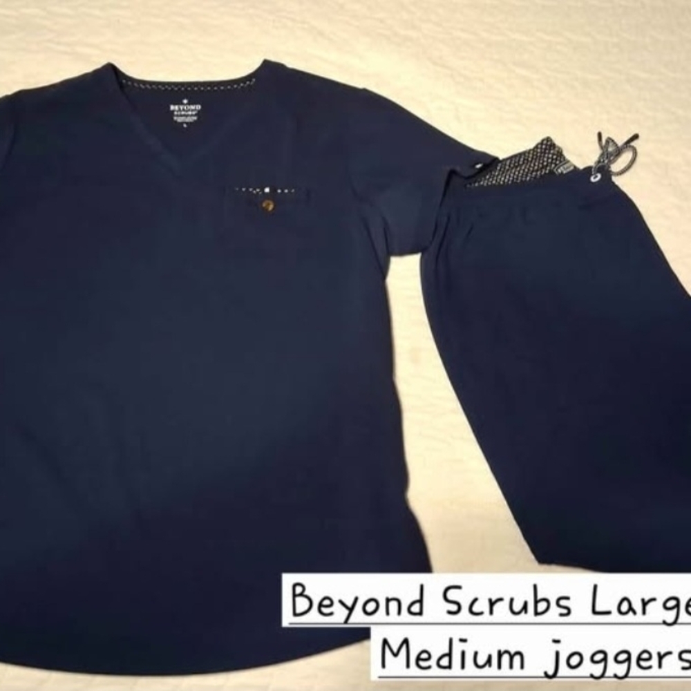 Beyond Scrubs Navy Blue Set L Top M Bottoms